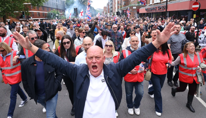 Massive Turnout for Tommy Robinson March in London 3